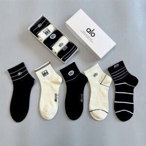 Alo Yoga Socks 5 Pack